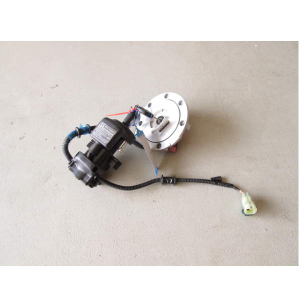 Contact slot en tankdop voor Honda CBR 600 RR